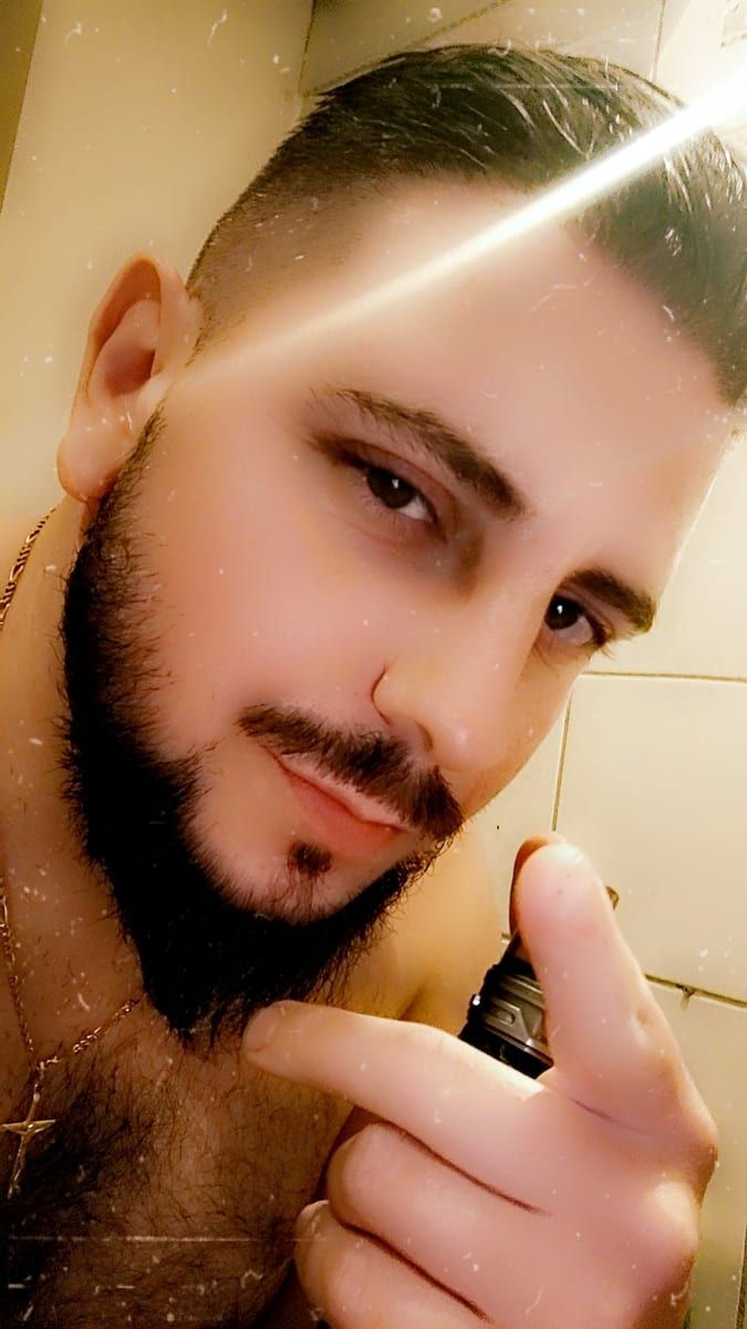 Profil von Many